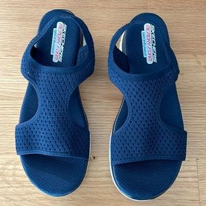 Sketches memory foam sandals